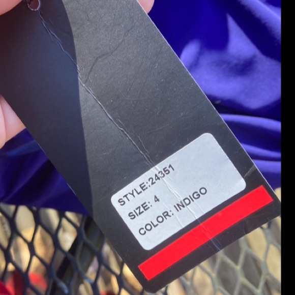 La Femme Purple Halter Neck Glam Formal Prom Dress - Picture 9 of 11